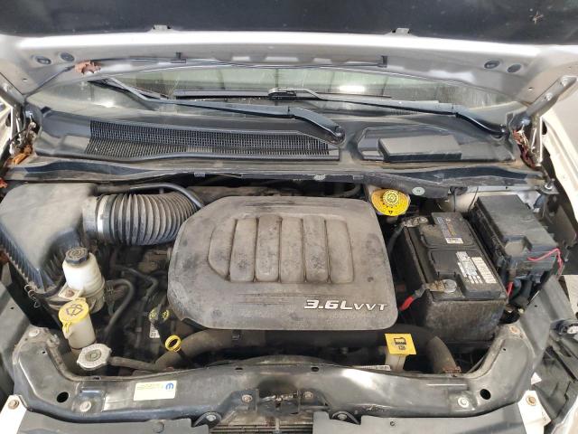 Photo 12 from auction – 2015 CHRYSLER TOWN & COU with VIN 2C4RC1CG0FR513485