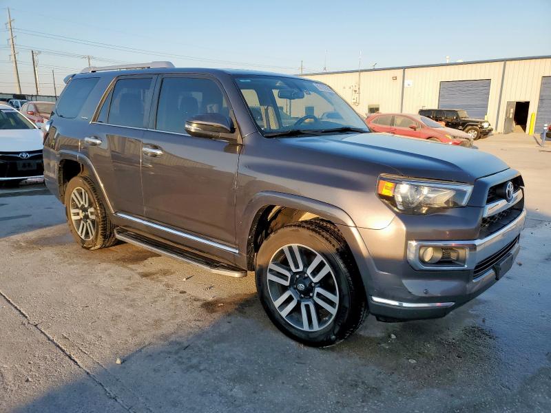Photo 4 from auction – 2016 TOYOTA 4RUNNER SR with VIN JTEBU5JR0G5371904