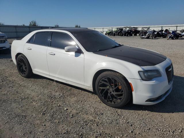 Photo 4 from auction – 2015 CHRYSLER 300 S with VIN 2C3CCABT3FH736070