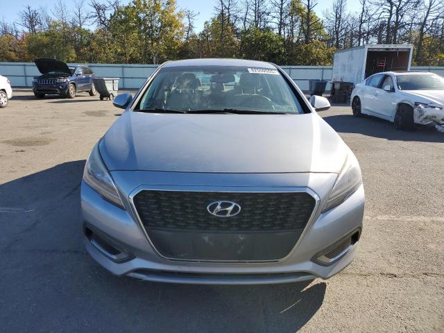 Photo 5 from auction – 2016 HYUNDAI SONATA HYB with VIN KMHE24L17GA016563