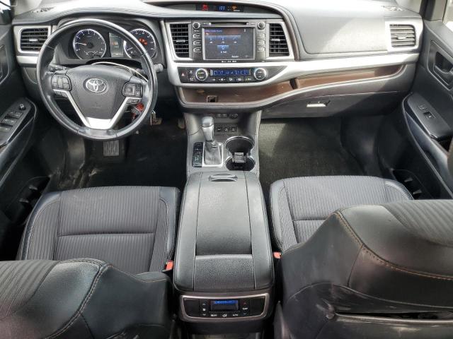 Photo 8 from auction – 2017 TOYOTA HIGHLANDER LE with VIN 5TDBZRFH3HS475246