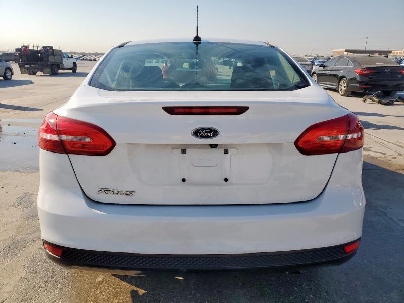 Photo 6 from auction – 2018 FORD FOCUS S with VIN 1FADP3E22JL270121