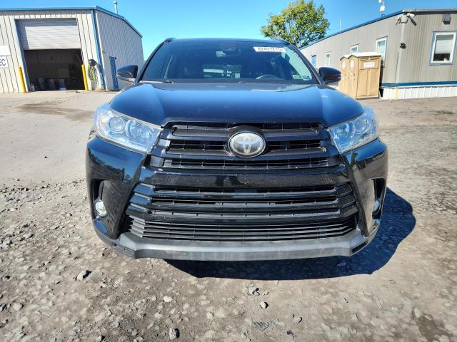Photo 5 from auction – 2017 TOYOTA HIGHLANDER with VIN 5TDJZRFH3HS358682