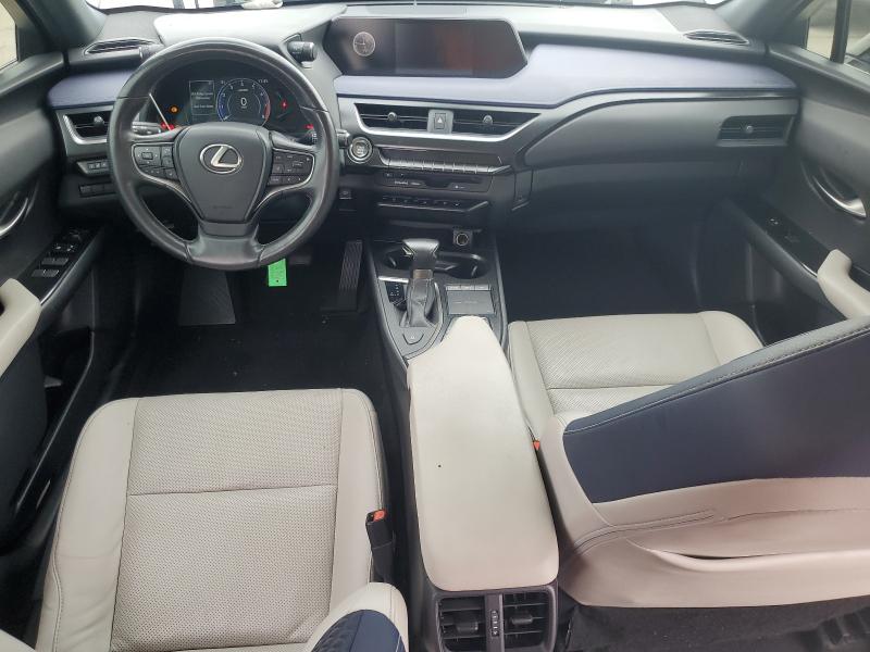 Photo 8 from auction – 2021 LEXUS UX 200 with VIN JTHP3JBH1M2039977