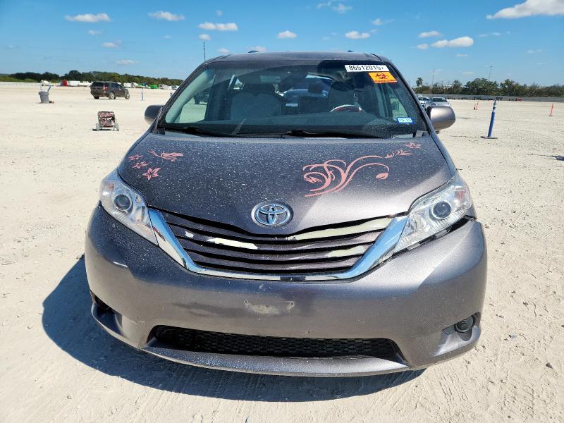 Photo 5 from auction – 2015 TOYOTA SIENNA with VIN 5TDKK3DC0FS637310