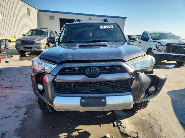 Photo 5 from auction – 2017 TOYOTA 4RUNNER SR with VIN JTEBU5JRXH5436761