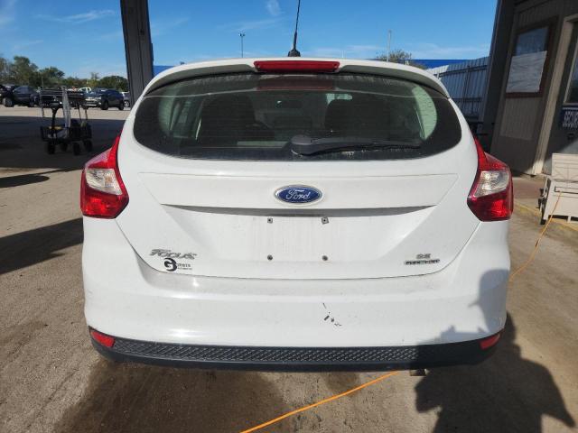 Foto 6 de la subasta – 2014 FORD FOCUS SE con VIN 1FADP3K26EL351276