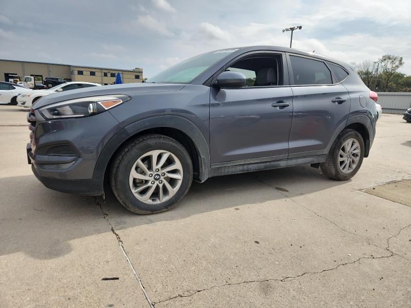 HYUNDAI TUCSON SE 2016 with VIN KM8J23A43GU136235 - Photo from auction