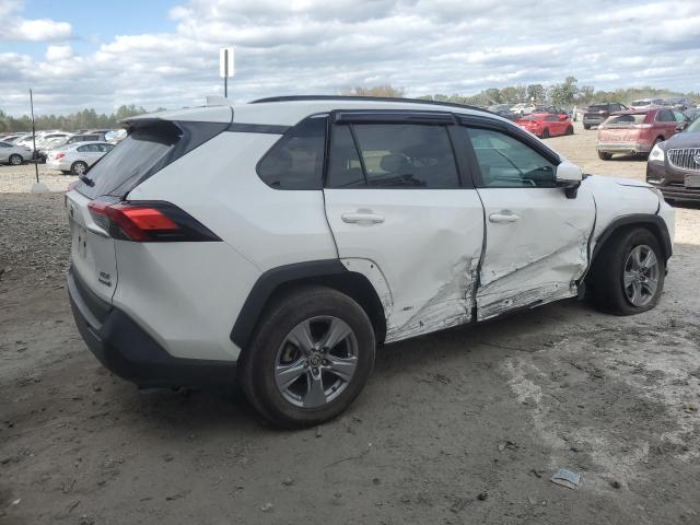 Photo 3 from auction – 2022 TOYOTA RAV4 XLE with VIN 2T3RWRFV3NW137403