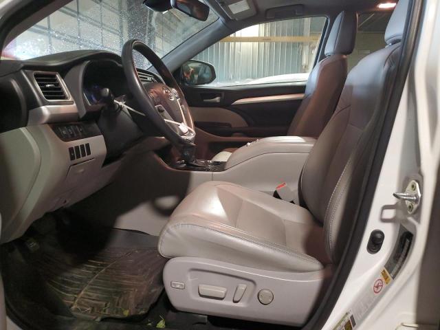 Photo 7 from auction – 2017 TOYOTA HIGHLANDER with VIN 5TDKZRFH0HS516934