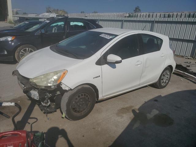 TOYOTA PRIUS C 2012 with VIN JTDKDTB39C1508763 - Photo from auction