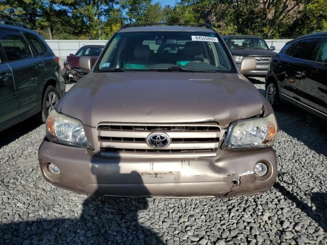Photo 5 from auction – 2004 TOYOTA HIGHLANDER with VIN JTEEP21A940010211