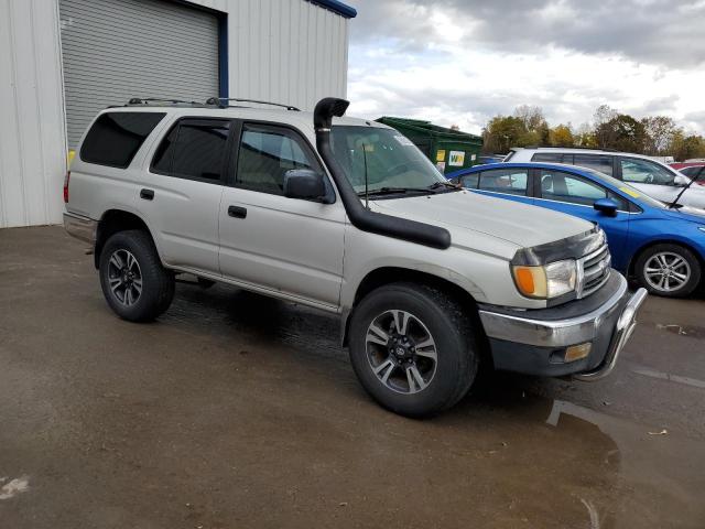 Photo 4 from auction – 2000 TOYOTA 4RUNNER with VIN JT3GM84R7Y0068435
