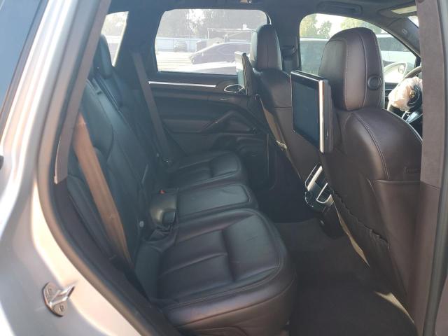 Photo 11 from auction – 2016 PORSCHE CAYENNE SE with VIN WP1AE2A22GLA16290