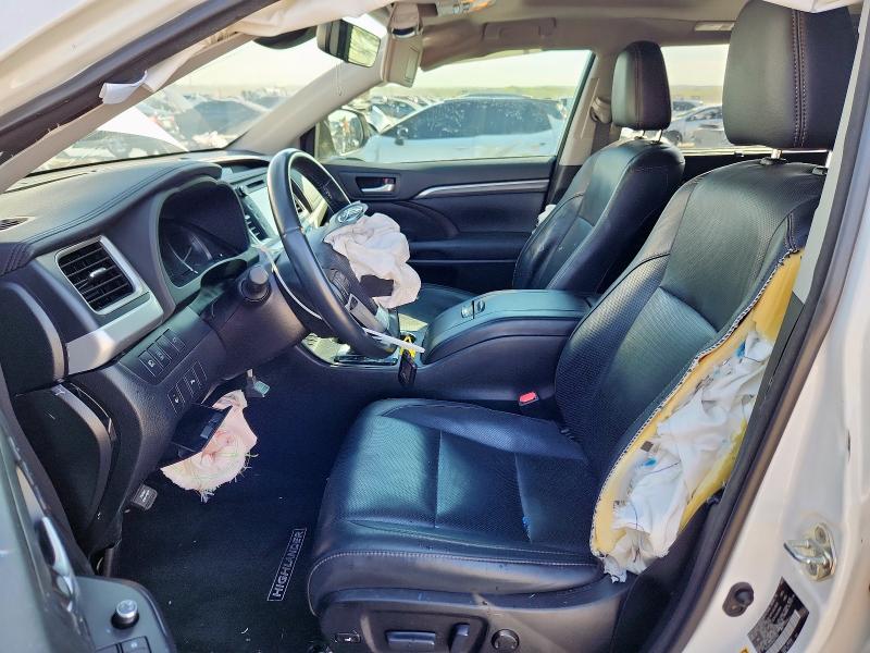 Photo 7 from auction – 2017 TOYOTA HIGHLANDER with VIN 5TDYZRFH2HS227547