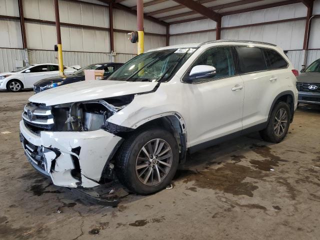 TOYOTA HIGHLANDER 2019 with VIN 5TDJZRFH1KS629052 - Photo from auction