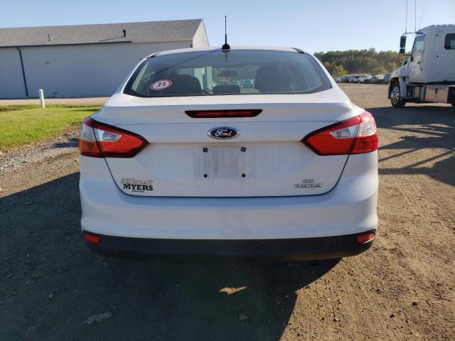 Photo 6 from auction – 2014 FORD FOCUS SE with VIN 1FADP3F28EL106215