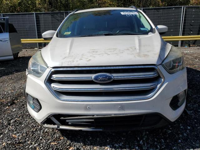 Photo 5 from auction – 2017 FORD ESCAPE SE with VIN 1FMCU9GD0HUA36494