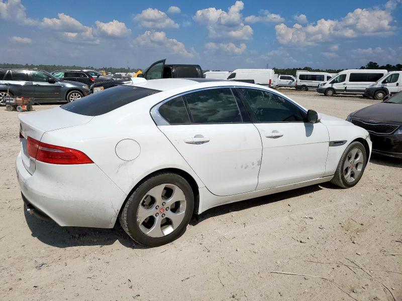 Photo 3 from auction – 2017 JAGUAR XE with VIN SAJAR4BG5HA973569