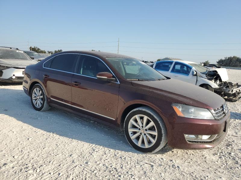 Photo 4 from auction – 2013 VOLKSWAGEN PASSAT SEL with VIN 1VWCH7A39DC132585