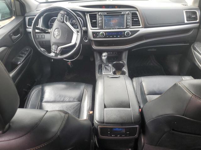 Photo 8 from auction – 2018 TOYOTA HIGHLANDER with VIN 5TDJZRFH8JS848041