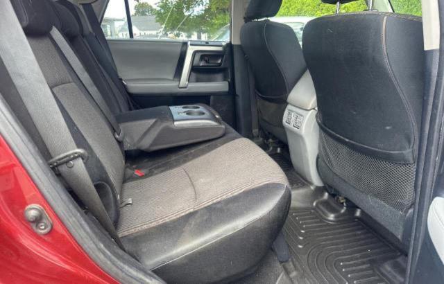 Photo 6 from auction – 2010 TOYOTA 4RUNNER SR with VIN JTEBU5JR0A5011359