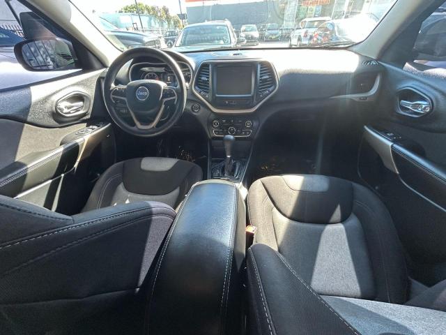 Photo 9 from auction – 2018 JEEP CHEROKEE L with VIN 1C4PJLCB7JD606500
