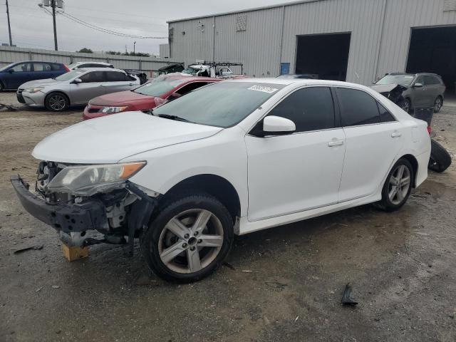 TOYOTA CAMRY L 2014 with VIN 4T1BF1FK2EU363160 - Photo from auction