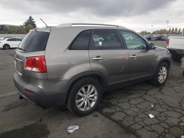 Photo 3 from auction – 2011 KIA SORENTO BA with VIN 5XYKT4A25BG100969