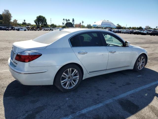 Photo 3 from auction – 2011 HYUNDAI GENESIS with VIN KMHGC4DF7BU116380