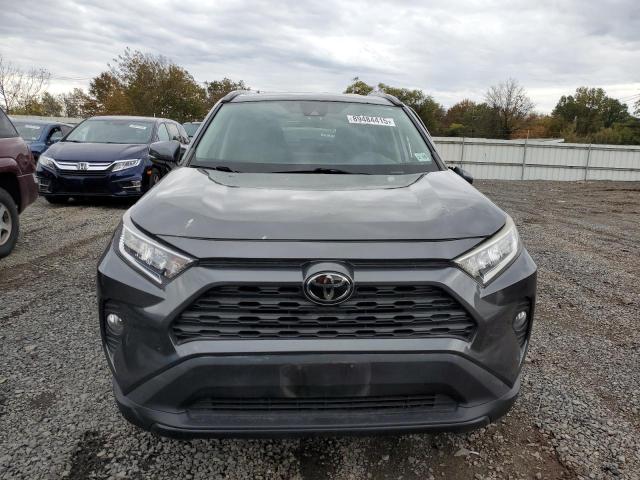 Photo 5 from auction – 2021 TOYOTA RAV4 XLE with VIN 2T3W1RFV2MC140052