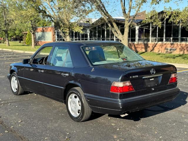 Photo 3 from auction – 1995 MERCEDES-BENZ E 320 BASE with VIN WDBEA32E2SC266939