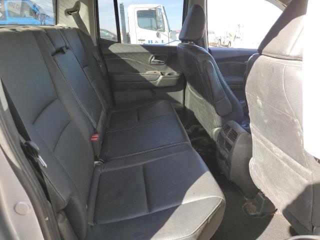 Photo 10 from auction – 2017 HONDA RIDGELINE with VIN 5FPYK3F58HB019269