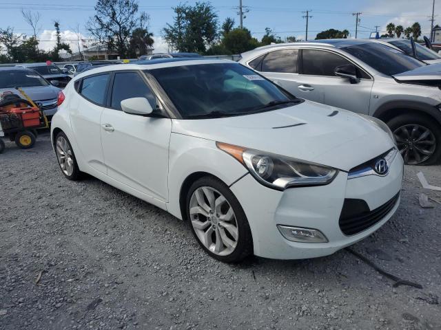 Photo 4 from auction – 2013 HYUNDAI VELOSTER with VIN KMHTC6AD8DU160663