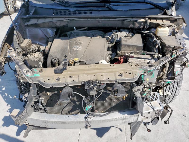 Photo 12 from auction – 2017 TOYOTA HIGHLANDER with VIN 5TDKZRFH2HS517020