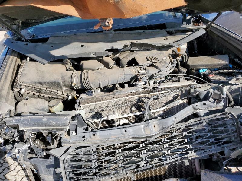 Photo 11 from auction – 2018 TOYOTA 4RUNNER SR with VIN JTEZU5JR9J5187437