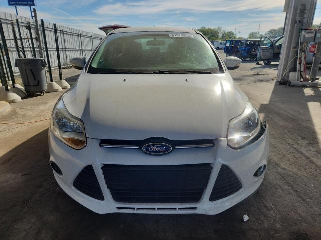 Foto 5 de la subasta – 2014 FORD FOCUS SE con VIN 1FADP3K26EL351276
