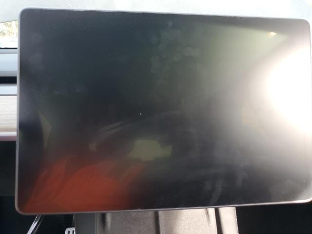Photo 9 from auction – 2021 TESLA MODEL Y with VIN 5YJYGDEF7MF134112