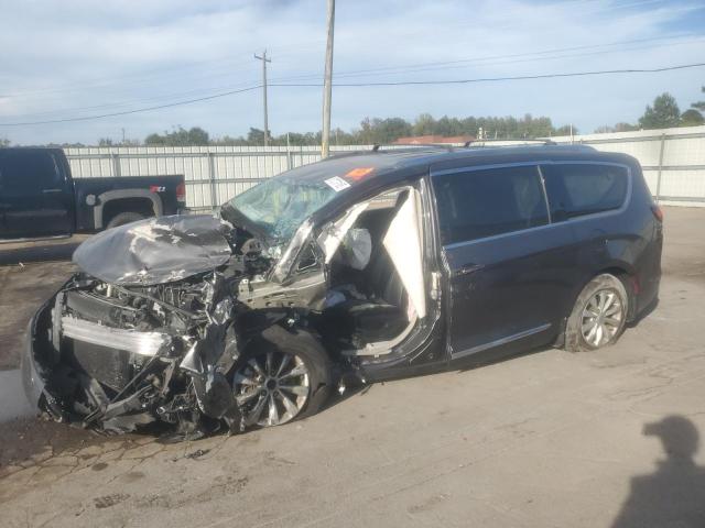 CHRYSLER PACIFICA 2018 with VIN 2C4RC1BG8JR277114 - Photo from auction