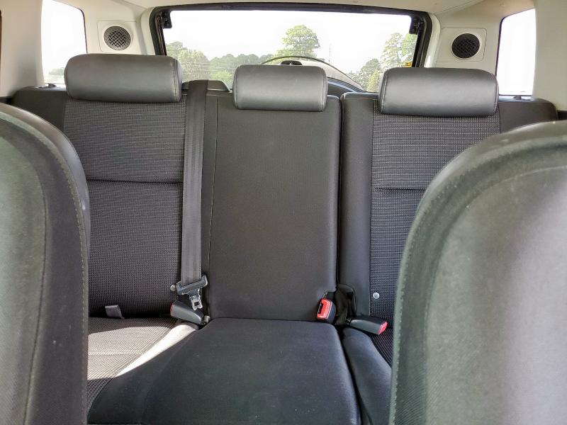 Photo 10 from auction – 2010 TOYOTA FJ CRUISER with VIN JTEBU4BF2AK094888