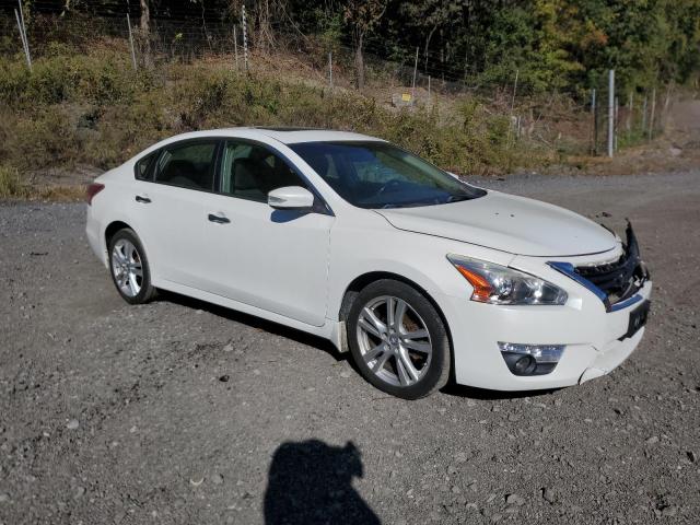 Photo 4 from auction – 2013 NISSAN ALTIMA 3.5 with VIN 1N4BL3AP8DC121009