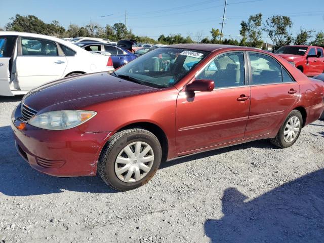 TOYOTA CAMRY LE 2005 with VIN 4T1BE32K15U423160 - Photo from auction