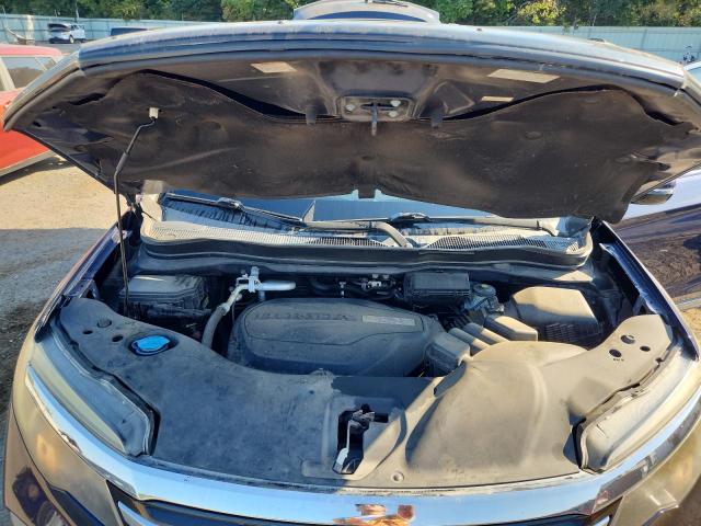 Photo 12 from auction – 2016 HONDA PILOT TOUR with VIN 5FNYF5H90GB047882