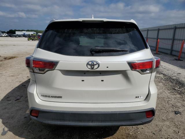 Photo 6 from auction – 2015 TOYOTA HIGHLANDER with VIN 5TDKKRFHXFS048745