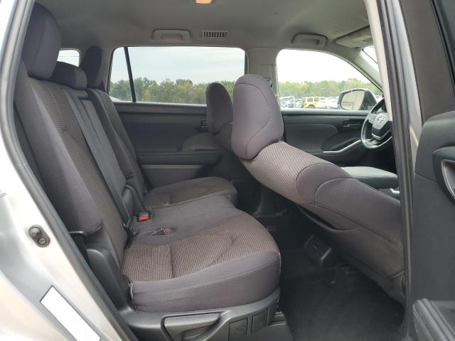 Фото 11 с аукциона – 2023 TOYOTA HIGHLANDER с VIN 5TDKDRAH3PS502210