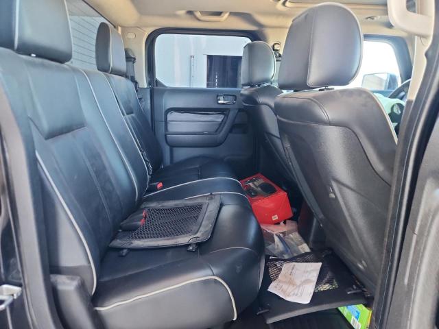 Photo 10 from auction – 2010 HUMMER H3T ALPHA with VIN 5GNRNLEP9A8140700