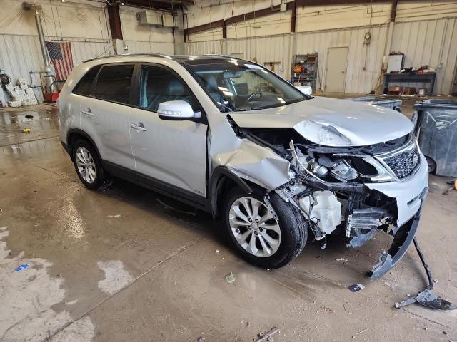 Photo 4 from auction – 2014 KIA SORENTO EX with VIN 5XYKUDA74EG468783