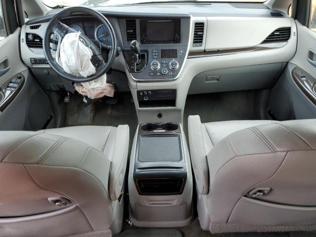 Photo 8 from auction – 2017 TOYOTA SIENNA XLE with VIN 5TDYZ3DC2HS837100