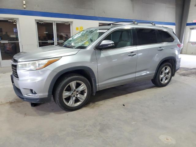 TOYOTA HIGHLANDER 2015 with VIN 5TDDKRFH1FS167731 - Photo from auction