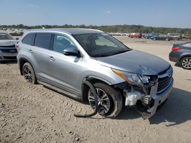 Photo 4 from auction – 2016 TOYOTA HIGHLANDER XLE with VIN 5TDJKRFH7GS284427